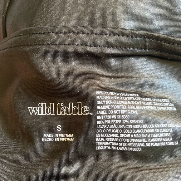 NWT Wild Fable liquid high rise Shorts size Small - Picture 2 of 3